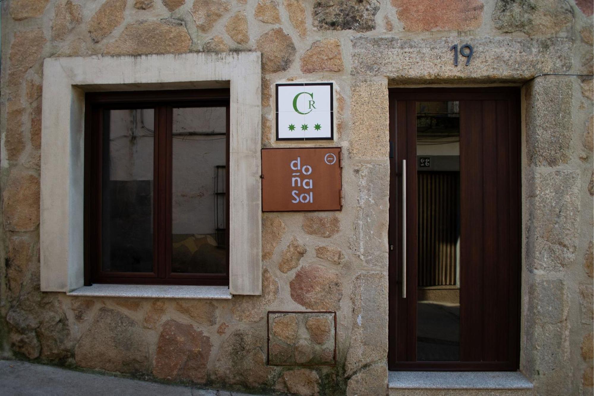 Casa Rural Dona Sol Montánchez Екстериор снимка