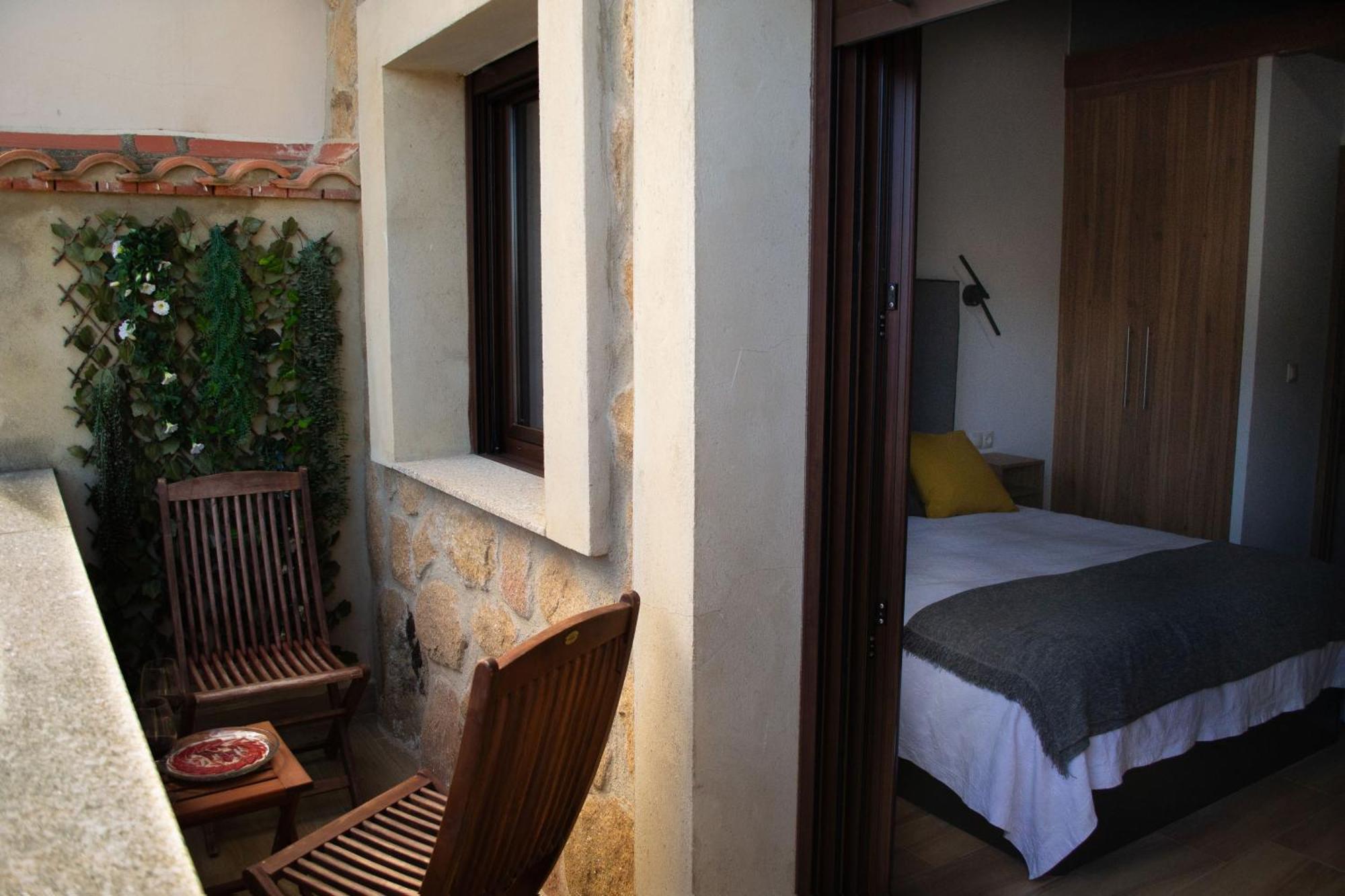 Casa Rural Dona Sol Montánchez Екстериор снимка